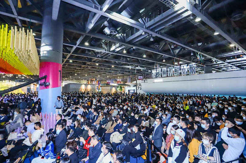 灵蛇献瑞20周年！2025广州设计周【主办方杜经理：130 6631 5998（微信同号）】